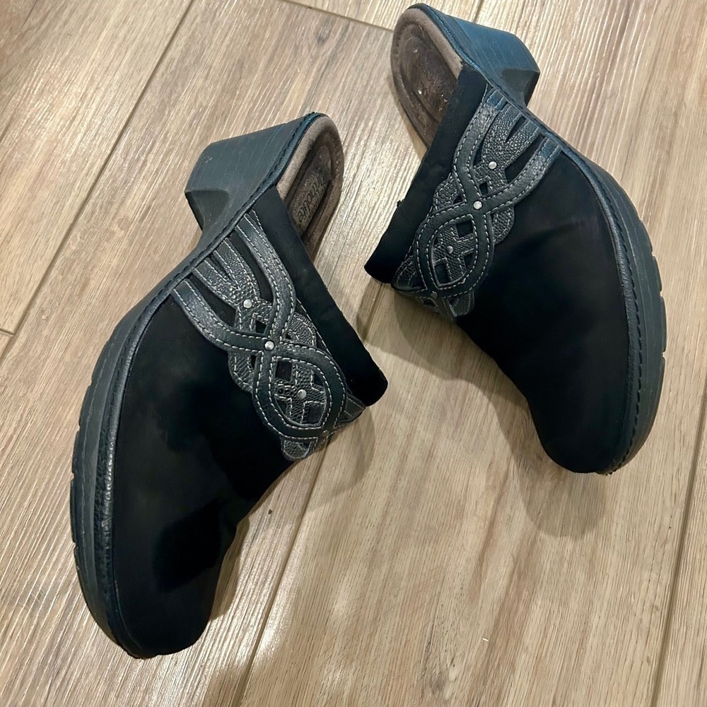 Black faux suede clogs studded faux leather embroidery cushioned footbed comfort
